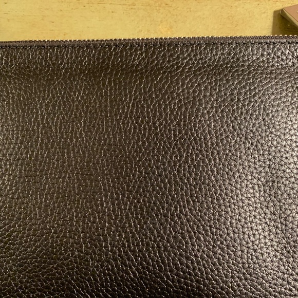 Michael Kors Crossbody - Picture 4 of 6